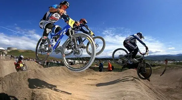 Biker cross - jellemzők és különbségek más lovaglási stílusokhoz képest